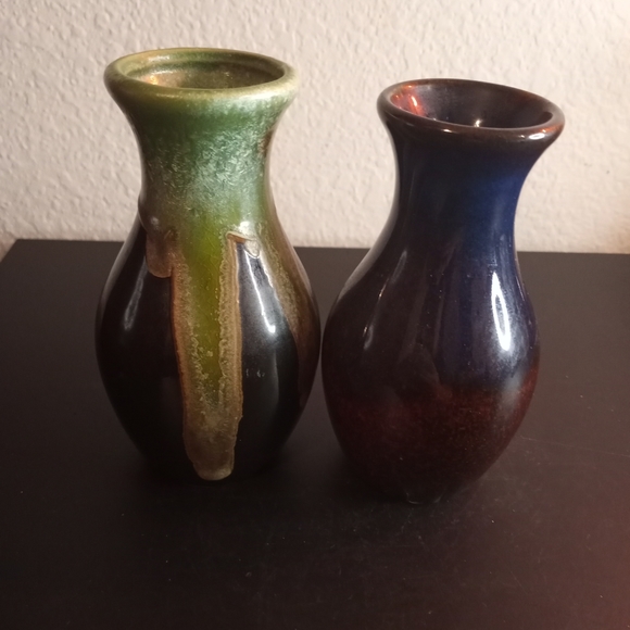Pair Of Art Studio Glazed Ceramic 6" Bud Vases - Picture 4 of 4